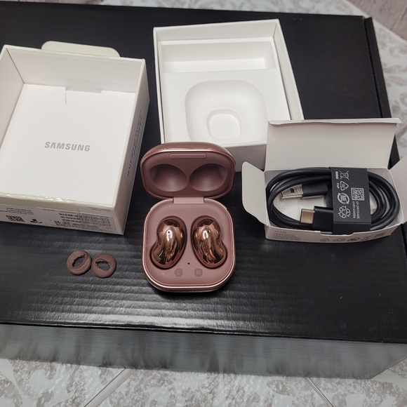 Samsung Buds Live - Picture 5 of 7